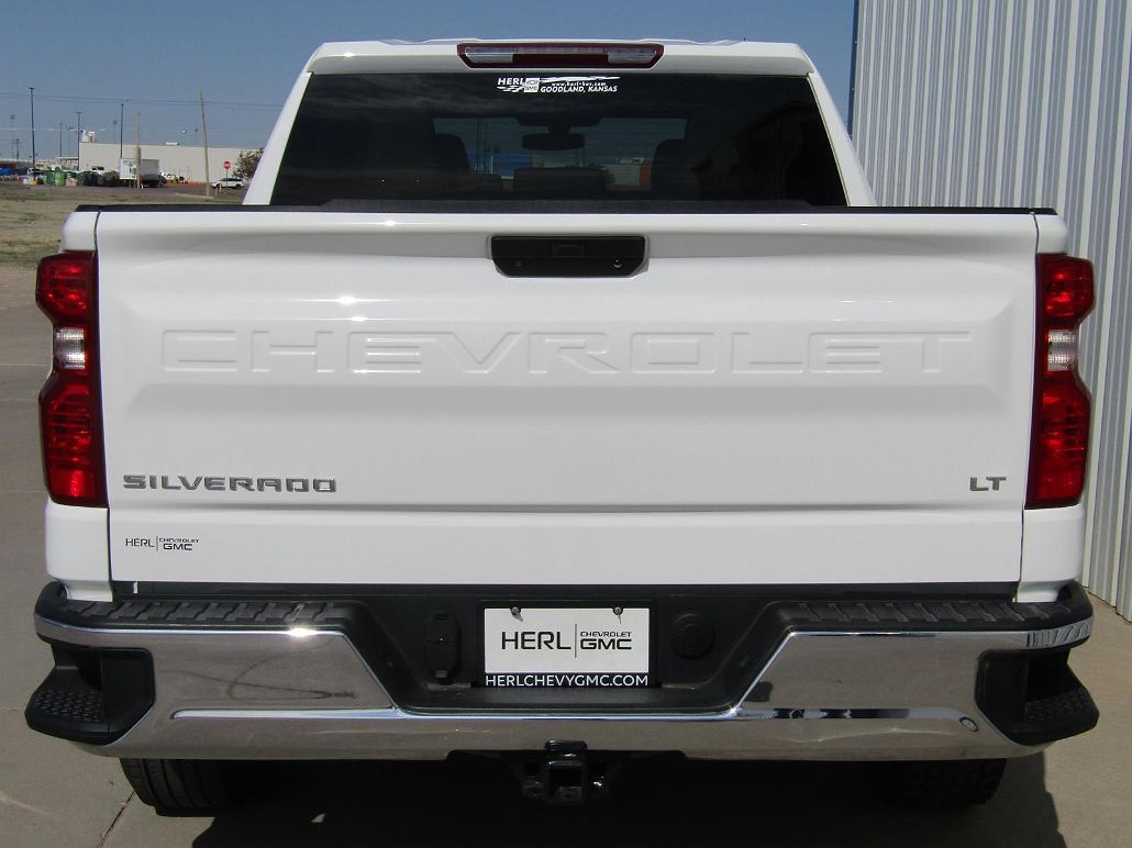 2019 Chevrolet Silverado 1500 LT image 3