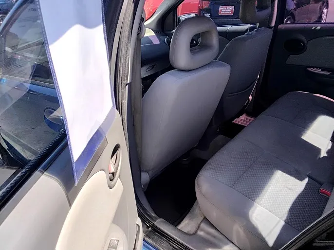 2005 Saturn Ion