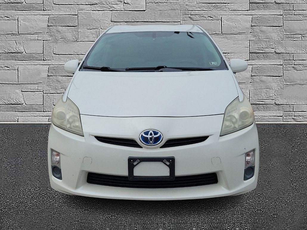 2011 Toyota Prius Three image 1