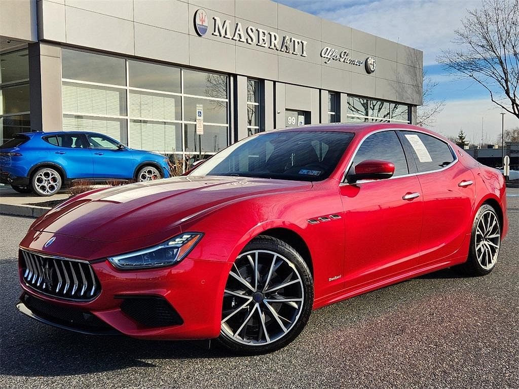2019 Maserati Ghibli S image 0