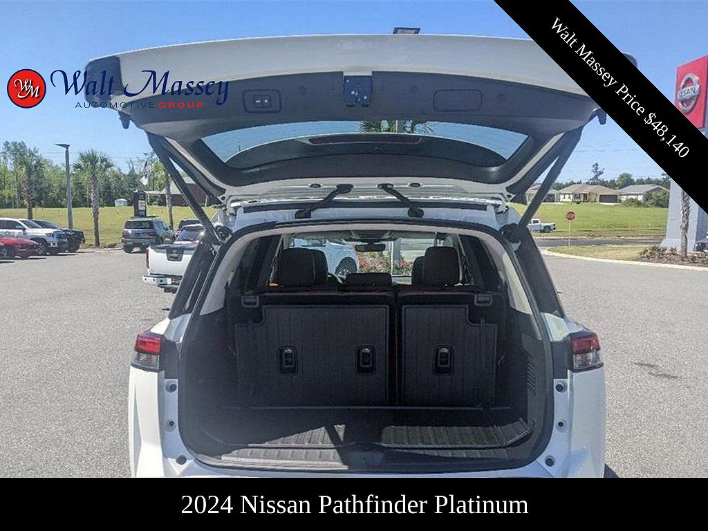 2024 Nissan Pathfinder Platinum image 4