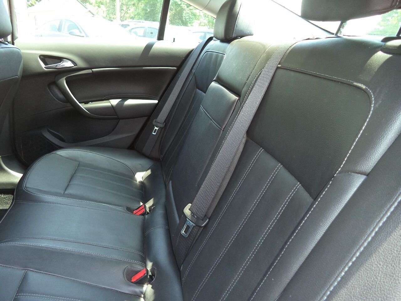2011 Buick Regal CXL image 6
