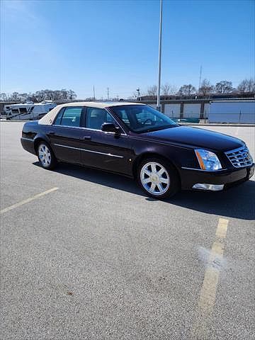 2008 Cadillac DTS Luxury III image 0