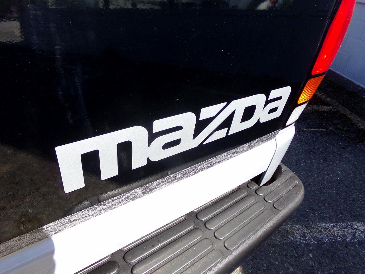 1996 Mazda B-Series B4000 image 16