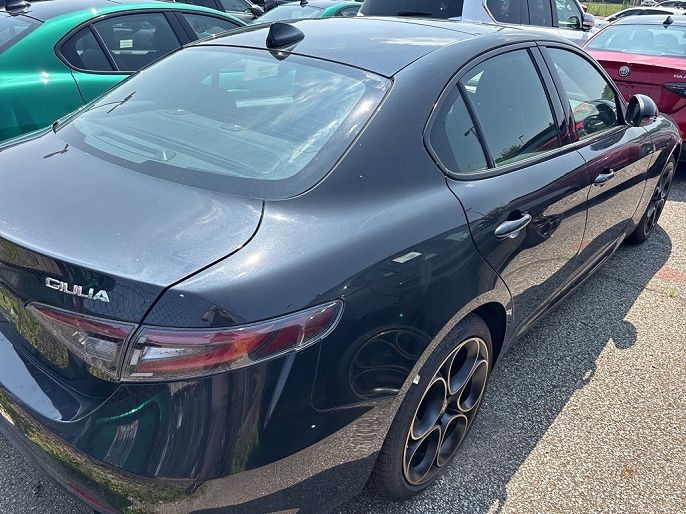 2025 Alfa Romeo Giulia