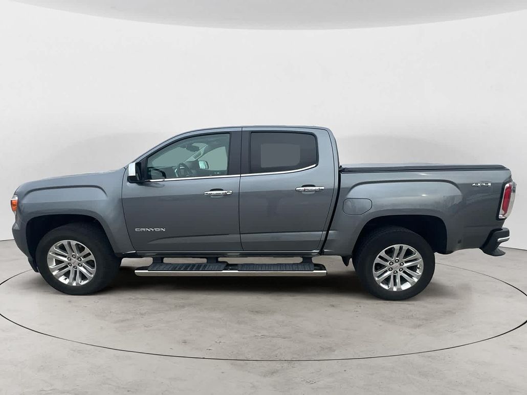 2018 GMC Canyon SLT image 2