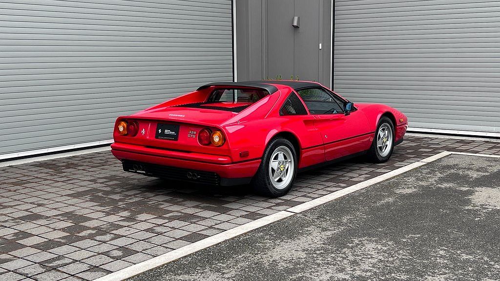 1988 Ferrari 328 GTS image 15