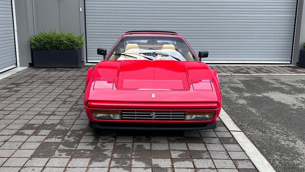 1988 Ferrari 328 GTS image 5