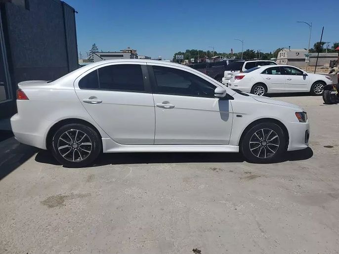 2017 Mitsubishi Lancer