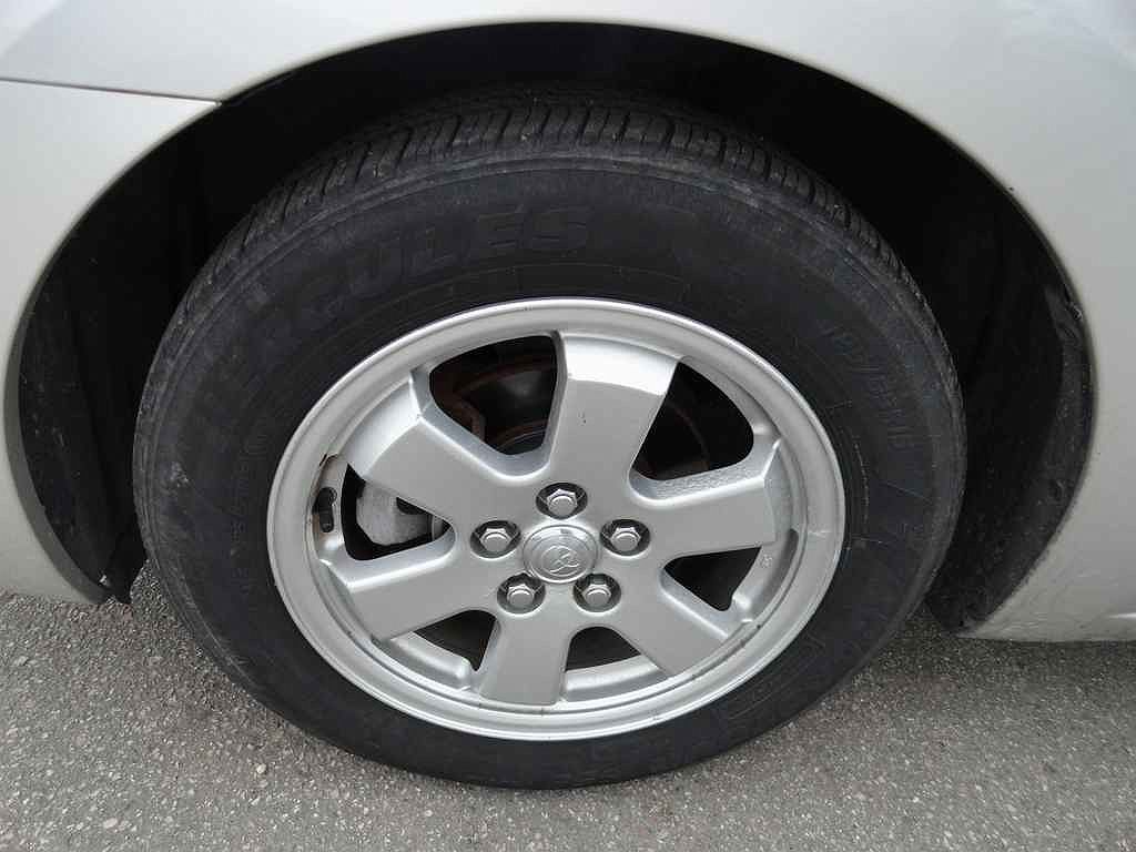 2005 Toyota Prius Standard image 6
