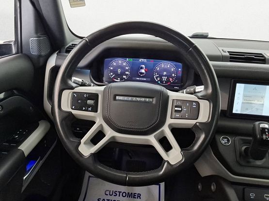 2020 Land Rover Defender HSE photo 11