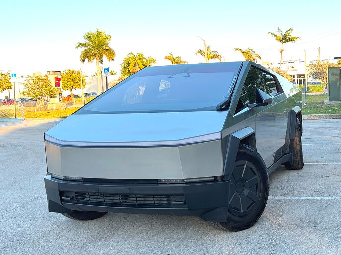 2025 Tesla Cybertruck
