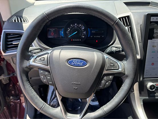 2024 Ford Edge SEL photo 11