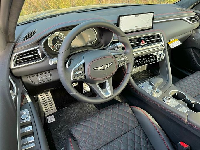 2025 Genesis G70