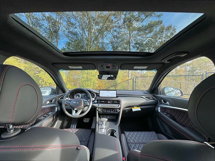2025 Genesis G70