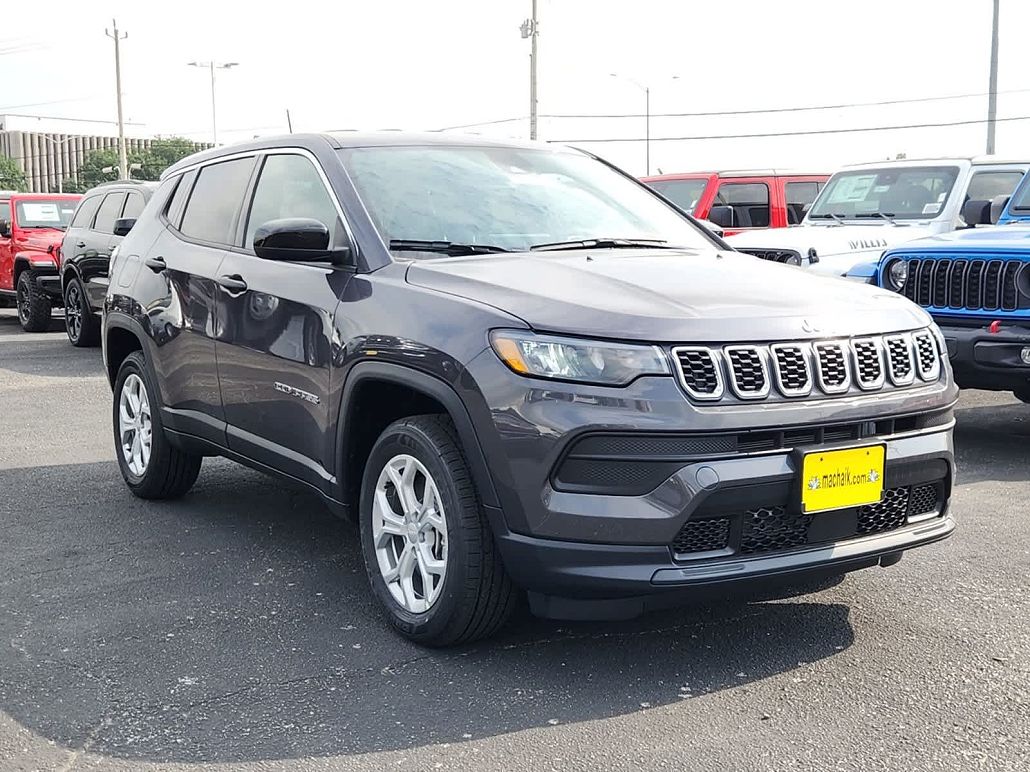 2024 Jeep Compass Sport image 1