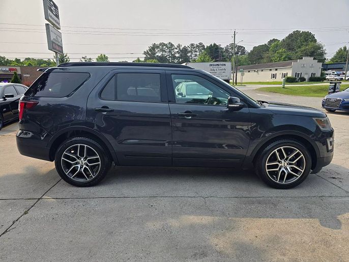 2017 Ford Explorer