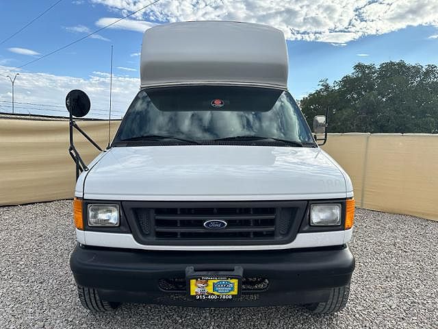 2004 Ford Econoline