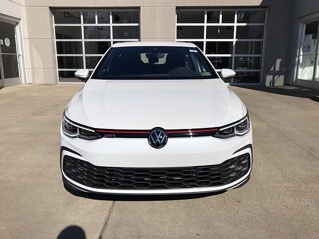 2024 Volkswagen Golf S image 1