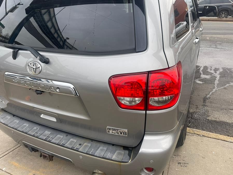 2008 Toyota Sequoia Limited Edition image 12