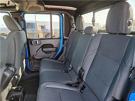 2025 Jeep Gladiator