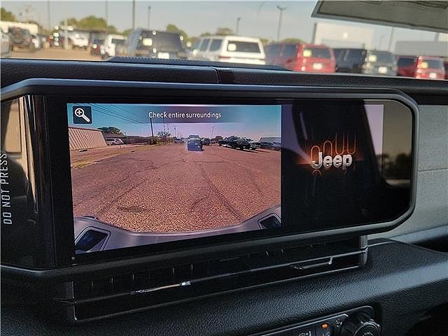 2025 Jeep Gladiator