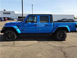 2025 Jeep Gladiator