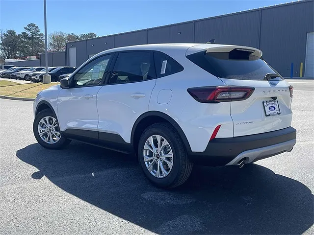 2025 Ford Escape