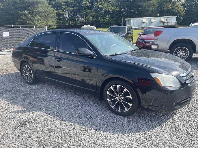 2005 Toyota Avalon
