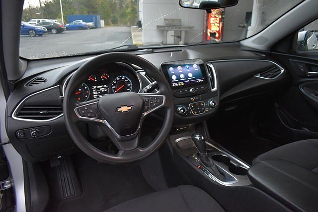 2020 Chevrolet Malibu LT image 17