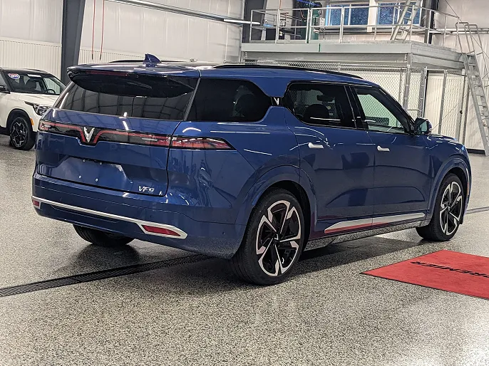 2024 VinFast VF9