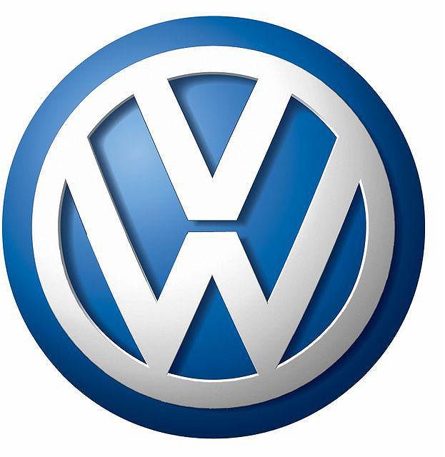 2016 Volkswagen Beetle null image 0