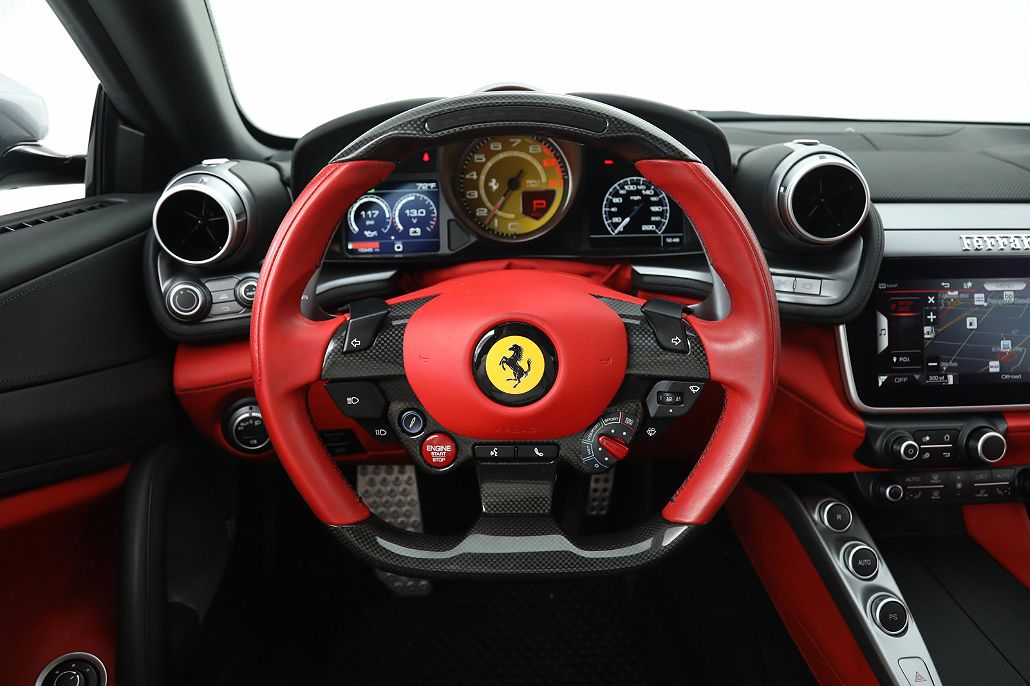 2019 Ferrari GTC4Lusso null image 5