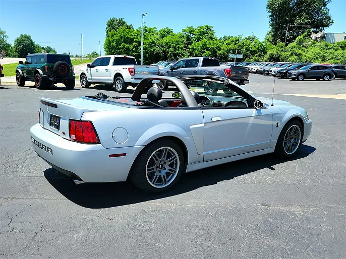 2003 Ford Mustang