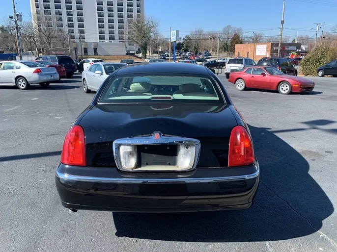 2000 Lincoln Town Car