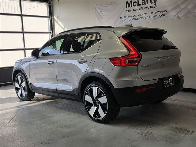 2023 Volvo XC40