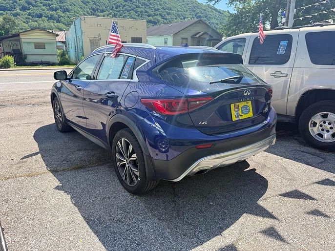 2017 Infiniti QX30