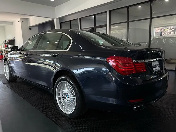2011 BMW 7 Series