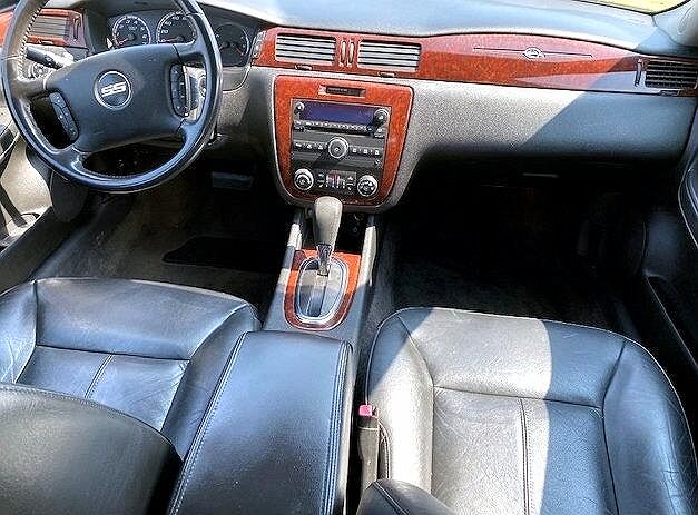 2007 Chevrolet Impala SS image 13