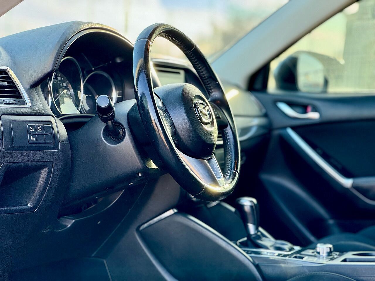 2016 Mazda CX-5 Touring image 11