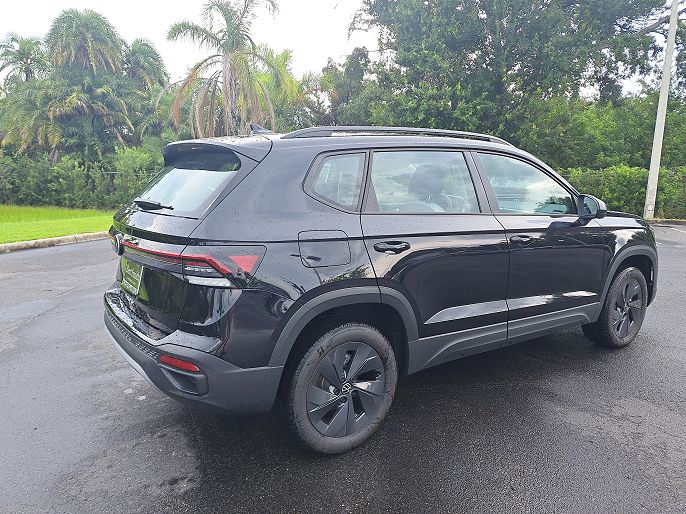 2025 Volkswagen Taos