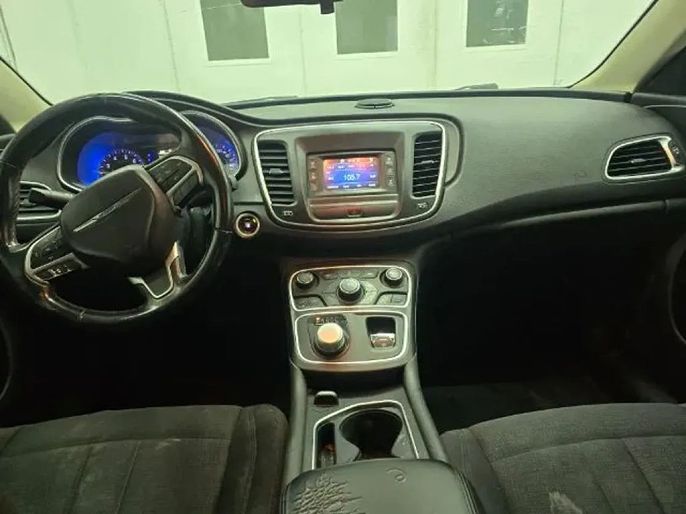 2015 Chrysler 200