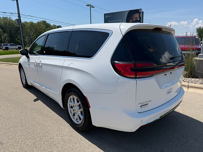 2023 Chrysler Pacifica