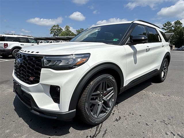 2025 Ford Explorer