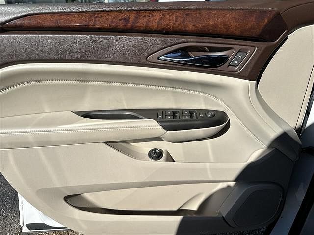 2012 Cadillac SRX Performance image 16