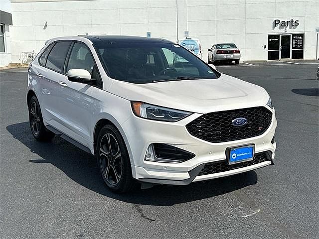 2019 Ford Edge ST image 0