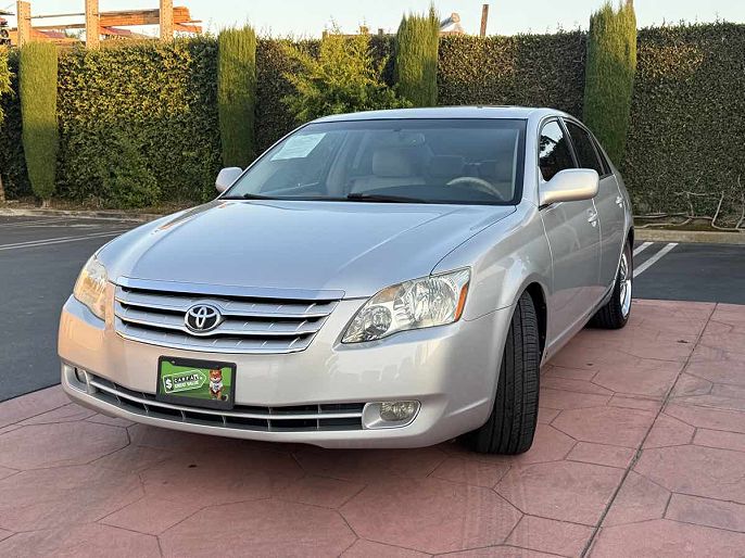 2005 Toyota Avalon