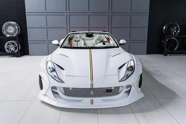 2022 Ferrari 812 GTS