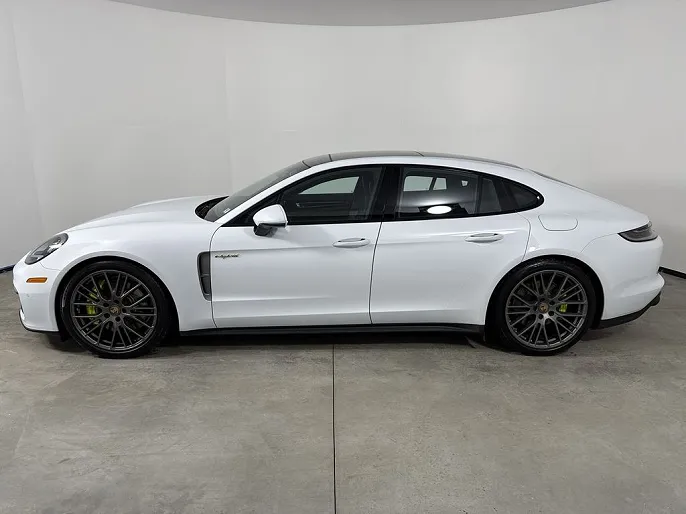2023 Porsche Panamera