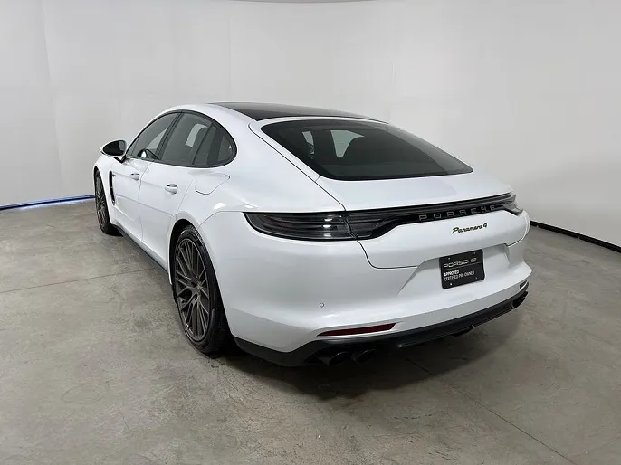 2023 Porsche Panamera